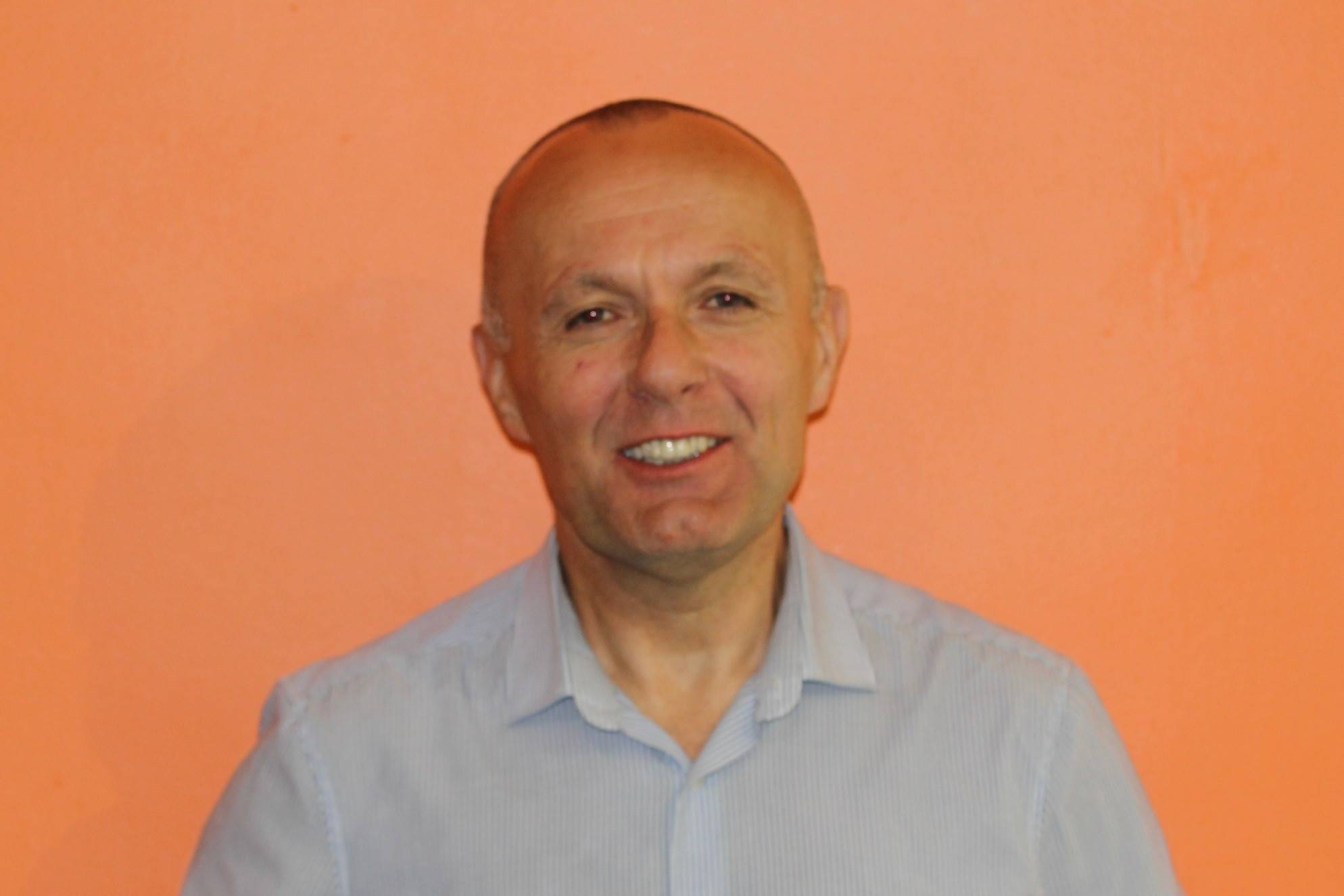 Shaun Carter, Group Service Director